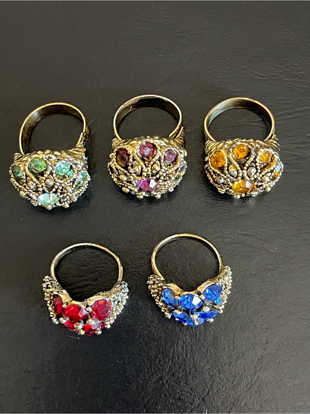 5 vintage rhinestone ring.